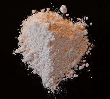 �����}�c������̼����(y��ng)�^(gu��)���еĮa(ch��n)��ӔU(ku��)ɢ